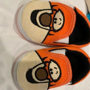 Disney baby tigger shoes